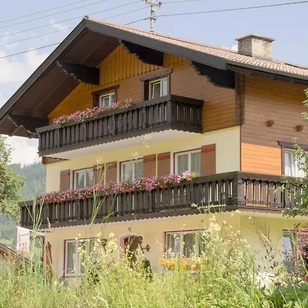 Konukevi Haus Dachstein Schnitzer Eben Im Pongau